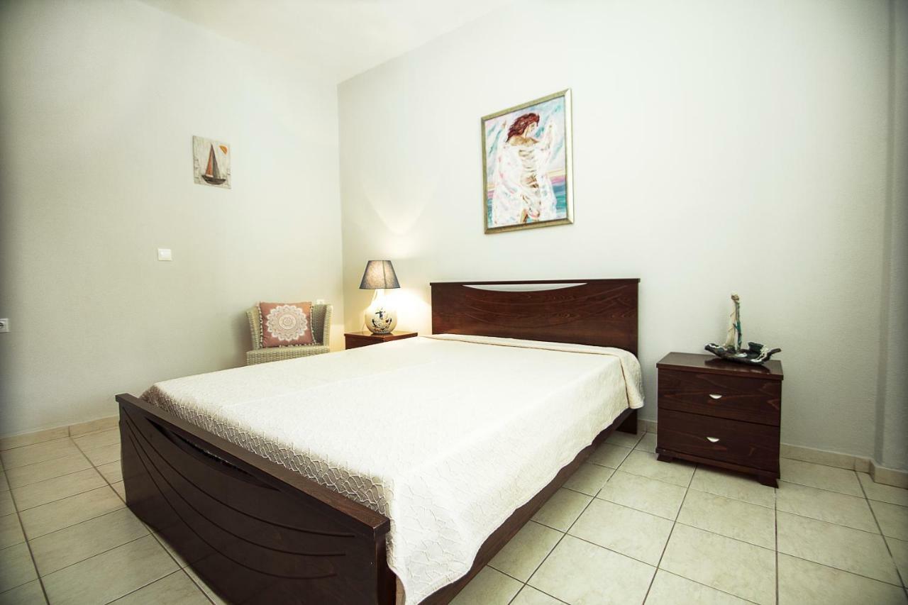 Menexe Apartments-Korali Neos Marmaras Bagian luar foto